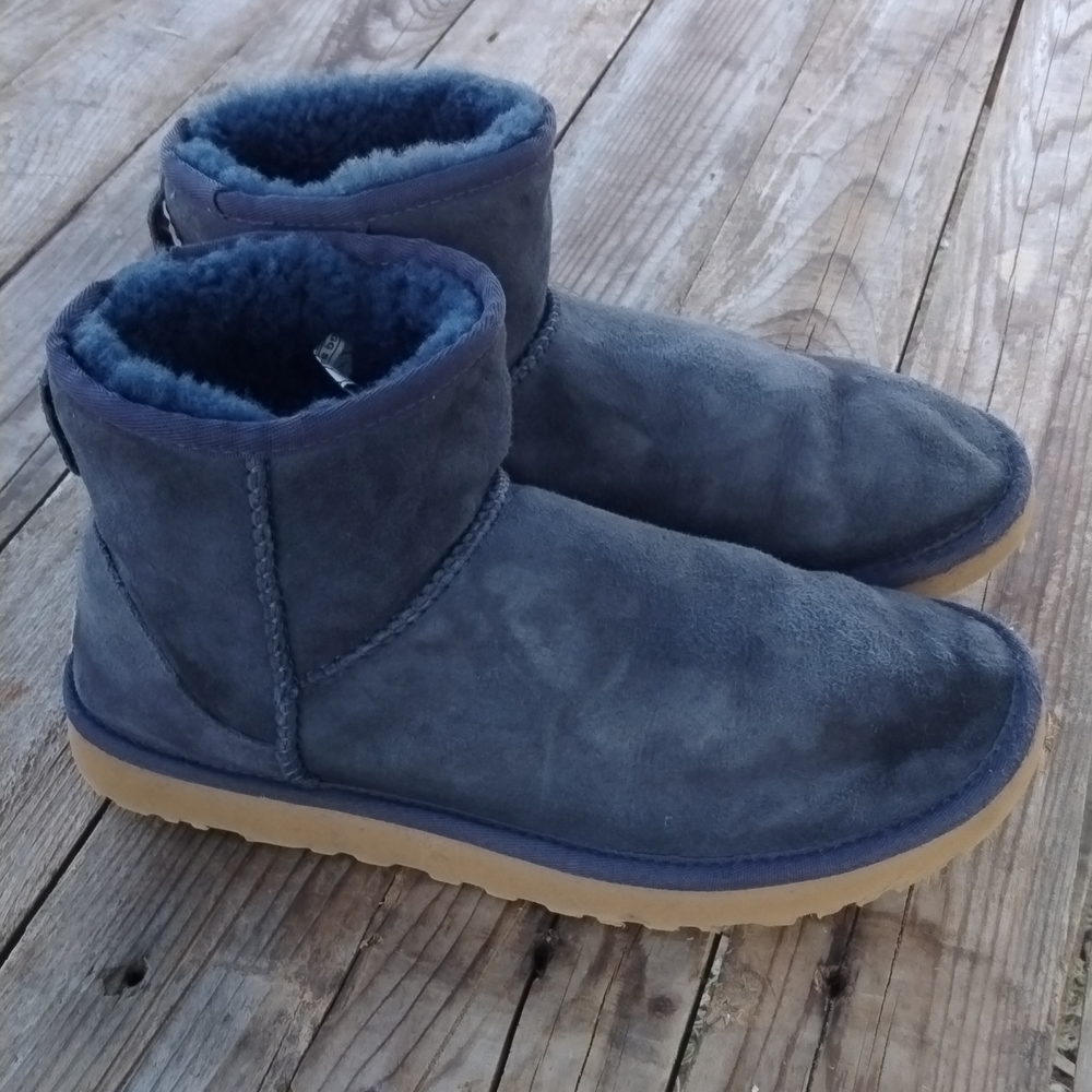 UGG Navy Short Suede Shearling Boots with Tan Sole
